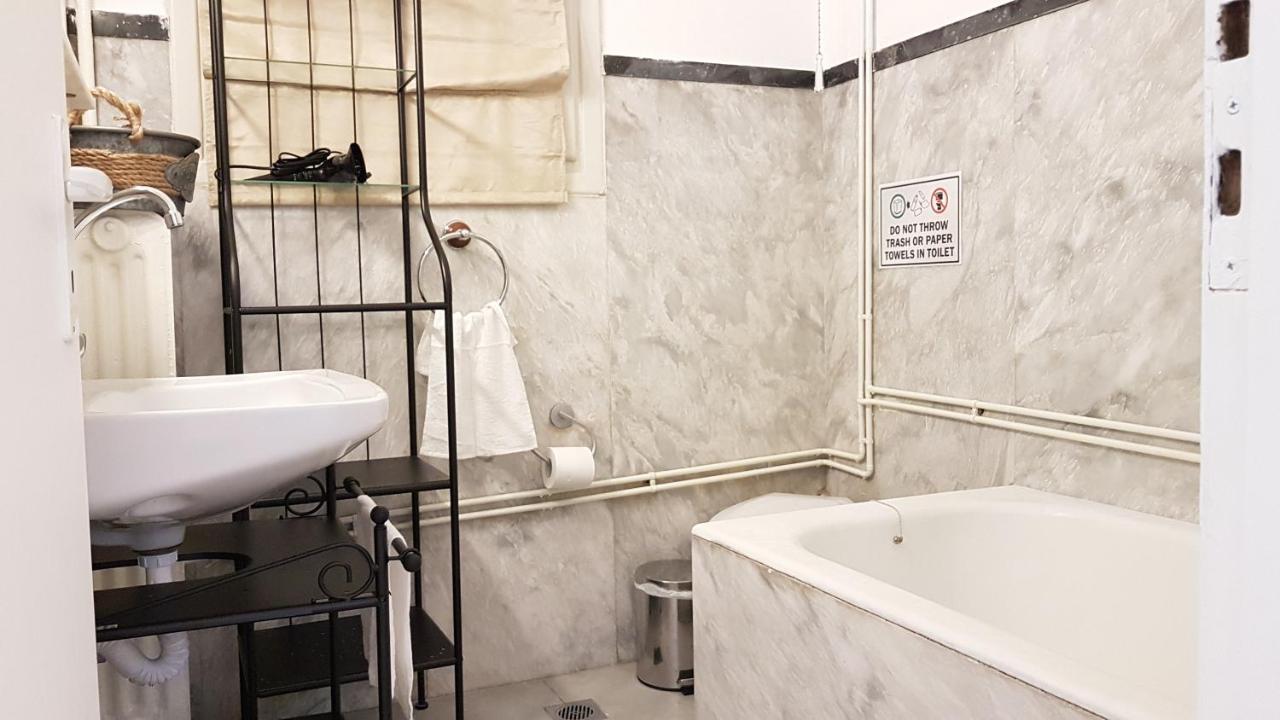 Olive Apartment- Athens Center, 4 Bd, 1.5 Bath 외부 사진