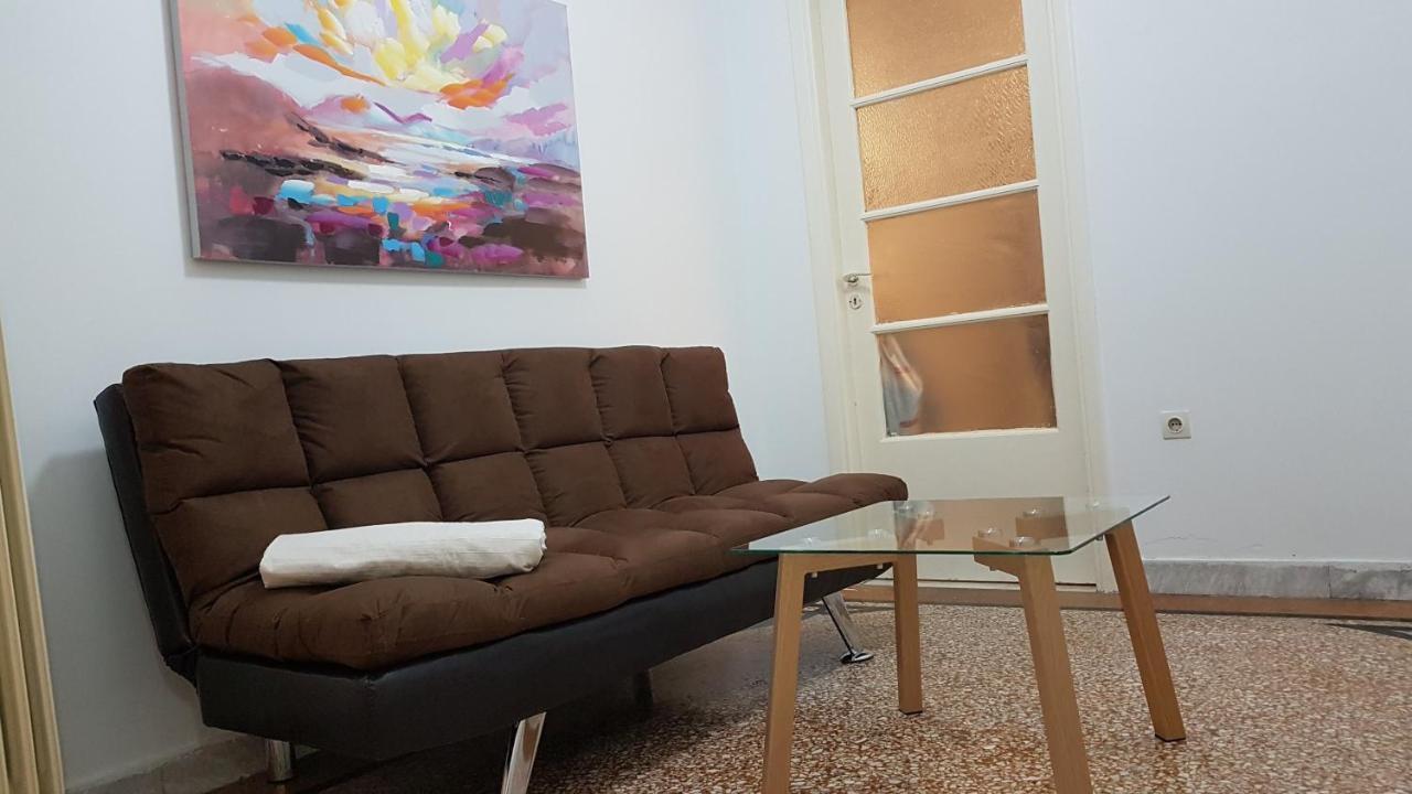 Olive Apartment- Athens Center, 4 Bd, 1.5 Bath 외부 사진
