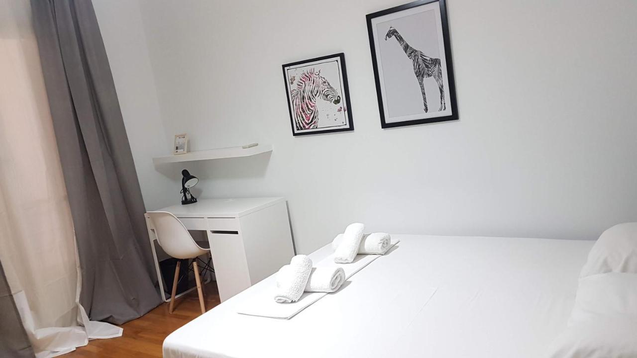 Olive Apartment- Athens Center, 4 Bd, 1.5 Bath 외부 사진