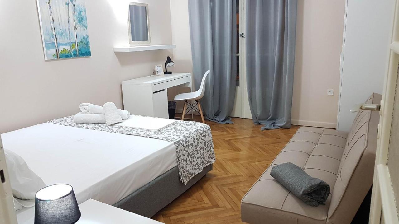 Olive Apartment- Athens Center, 4 Bd, 1.5 Bath 외부 사진