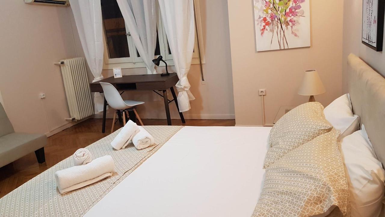Olive Apartment- Athens Center, 4 Bd, 1.5 Bath 외부 사진